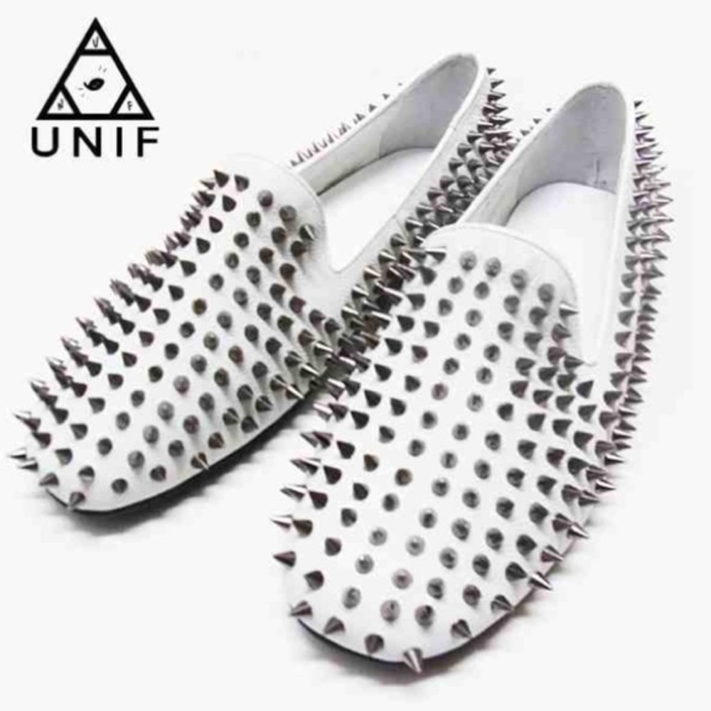 ***FOUND*** ISO UNIF White Hellraisers sz 5